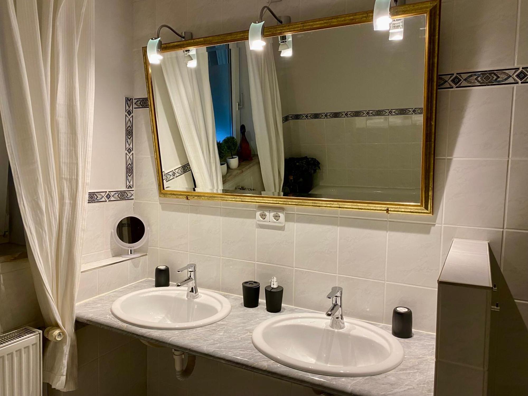 Schoene Ferienwohnung Itzehoe Bagian luar foto