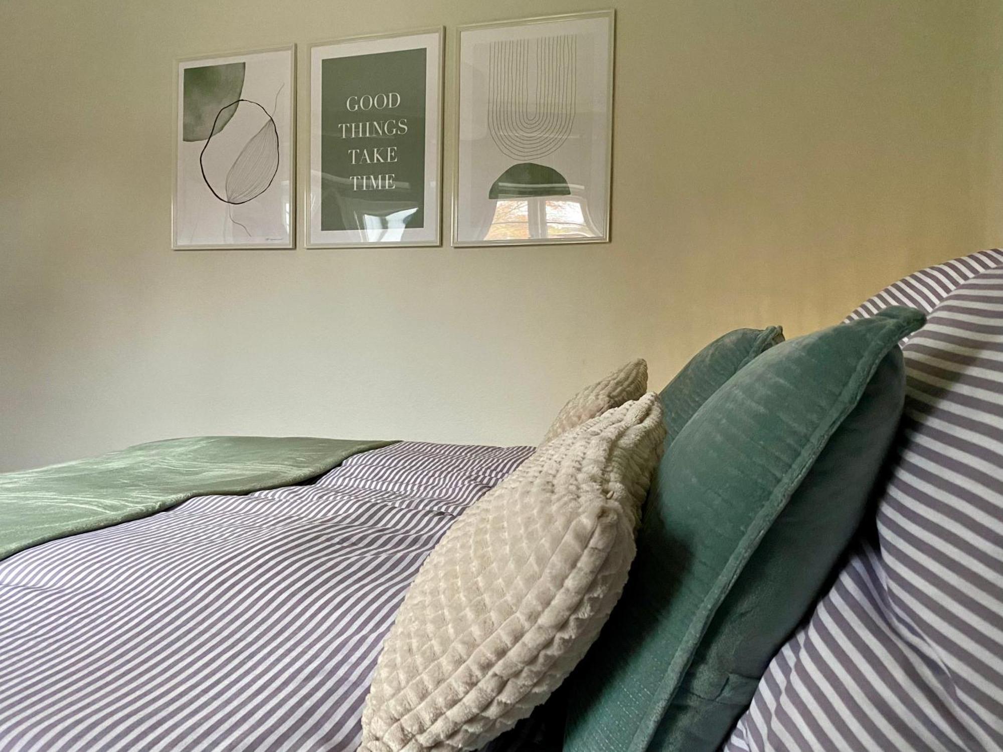 Schoene Ferienwohnung Itzehoe Bagian luar foto