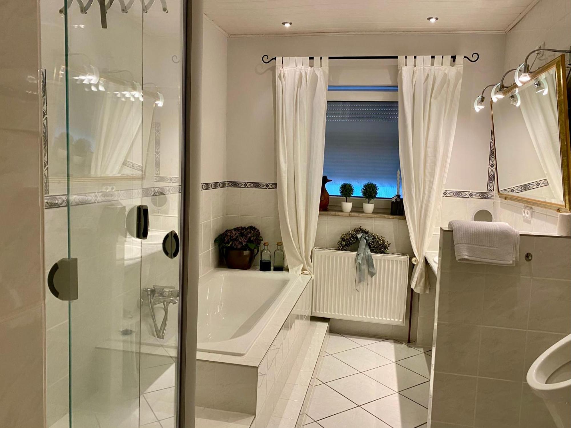 Schoene Ferienwohnung Itzehoe Bagian luar foto
